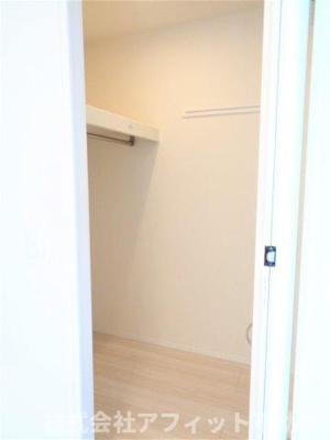 【収納】 | モンマルトルⅢ | ウォークインクローゼット