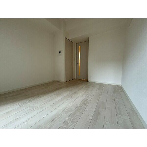 プレサンス金山コネクト　名古屋市賃貸　仲介手数料無料の居間・リビング