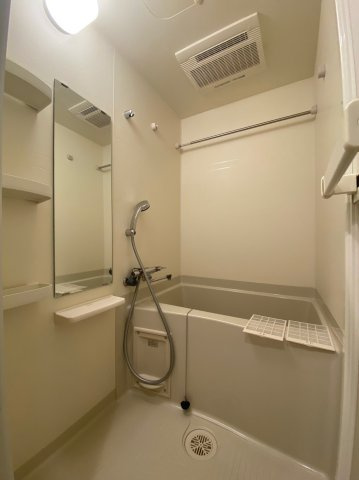 プレサンス金山コネクト　名古屋市賃貸　仲介手数料無料の浴室