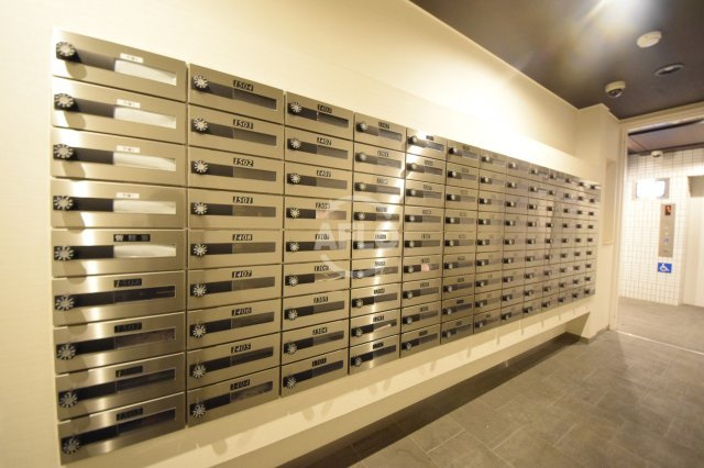 コンフォリア心斎橋ＥＡＳＴのその他共用部分|コンフォリア心斎橋ＥＡＳＴ　メールボックス