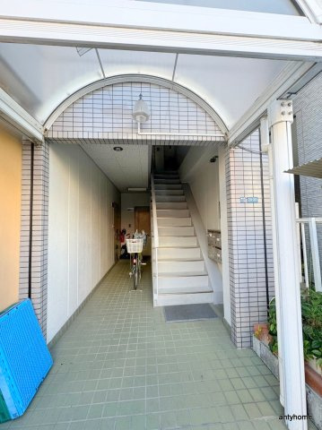 ルピナス江坂　仲介手数料無料のロビー