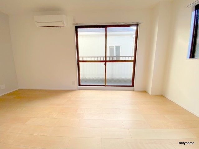 ルピナス江坂　仲介手数料無料の寝室