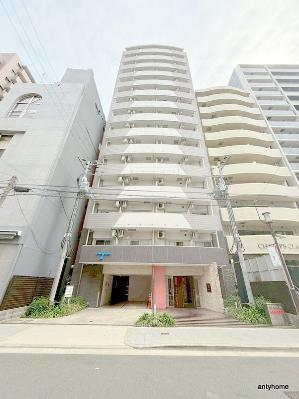 ラシュレエグゼ本町　仲介手数料無料の外観