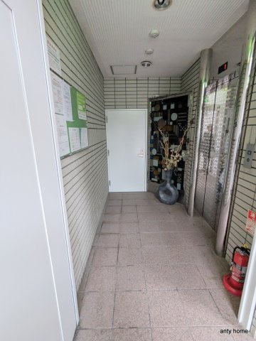 ロイヤルコート江坂　仲介手数料無料のロビー