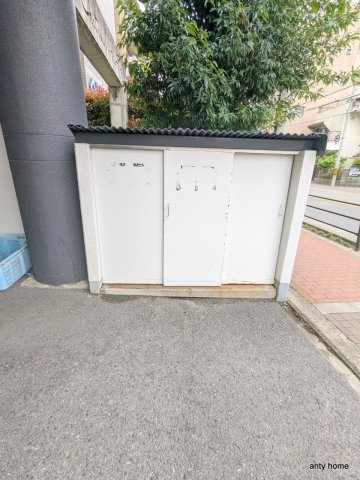 ロイヤルコート江坂　仲介手数料無料の設備