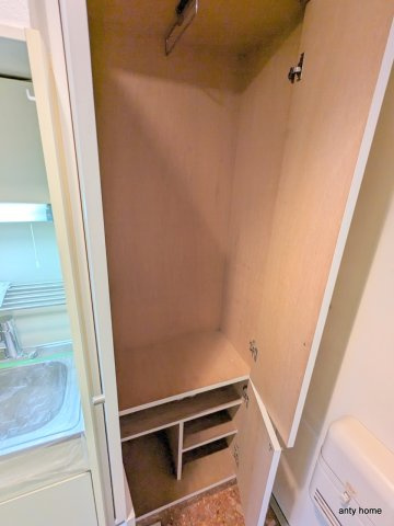 ロイヤルコート江坂　仲介手数料無料の収納