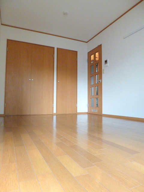 エバーグリーン笹塚の寝室|☆フローリングの綺麗なお部屋☆