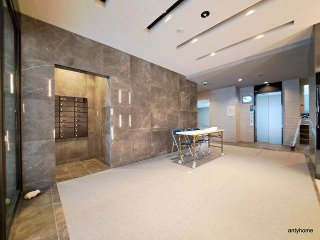 プレサンス松屋町ヴィゴラス 仲介手数料無料のロビー