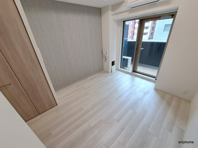 プレサンス松屋町ヴィゴラス 仲介手数料無料の居間・リビング