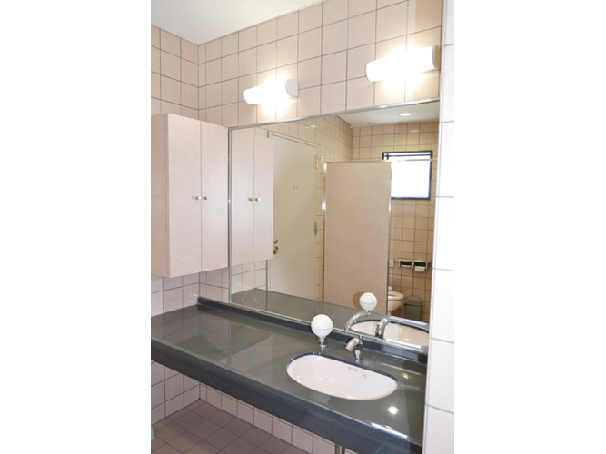 大一名駅ビルの洗面所