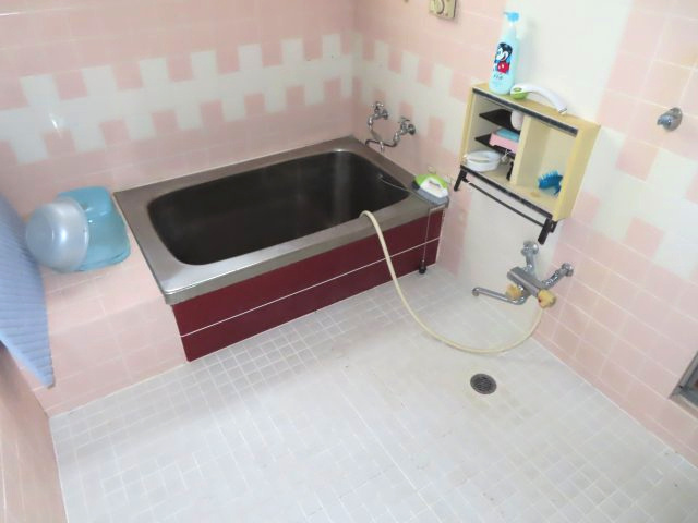 【浴室】 | 北見市高栄西町３丁目９番３０号　中古売家外土地５筆