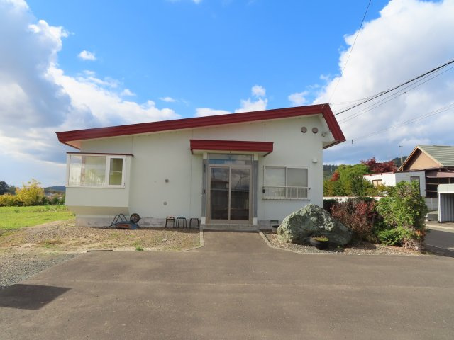 【駐車場】 | 北見市高栄西町３丁目９番３０号　中古売家外土地５筆