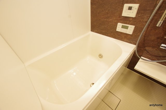 プレサンス心斎橋ニスト　仲介手数料無料の浴室