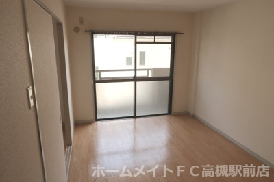 【洋室】 | メゾンヴィラージュ