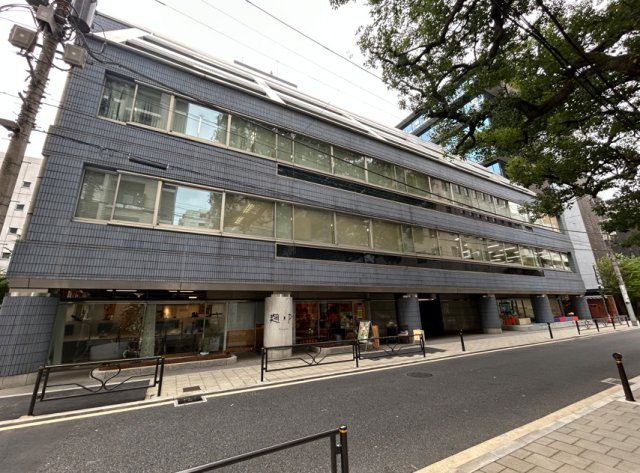 本郷瀬川ビルの外観