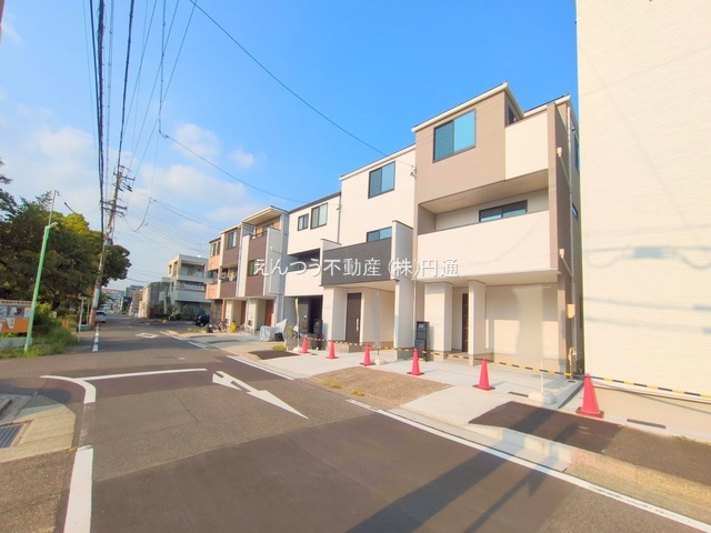 高畑公園の前面道路含む現地写真