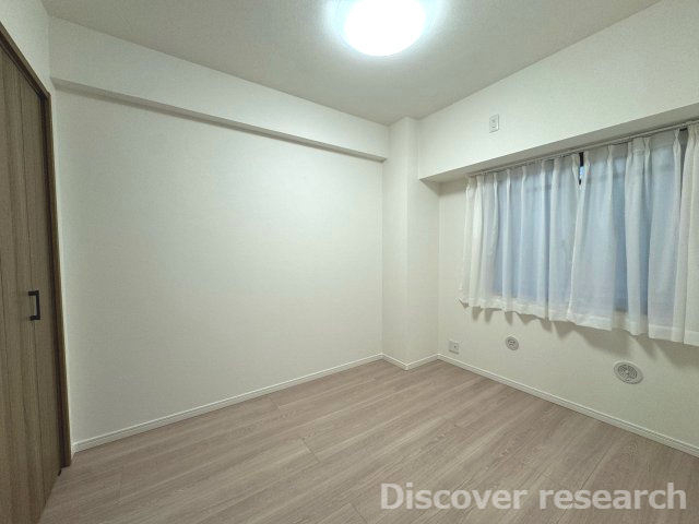 リーベスト立川錦町Ⅱの洋室|【洋室①（約4.4帖）】