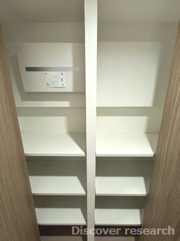 リーベスト立川錦町Ⅱの収納|【玄関収納】