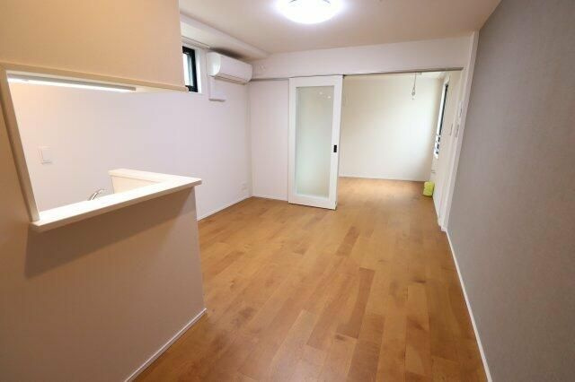 ＧＥＮＯＶＩＡ池袋の居間・リビング