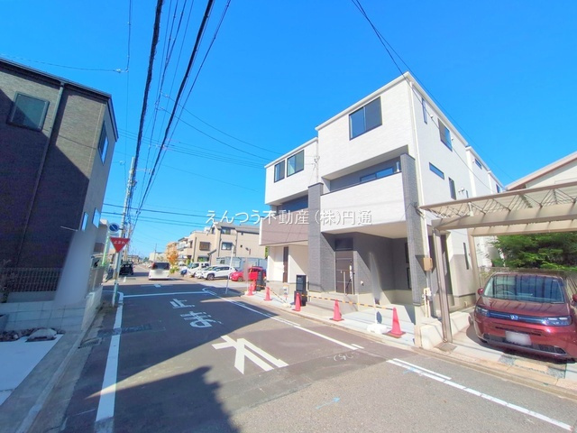 高畑公園の前面道路含む現地写真