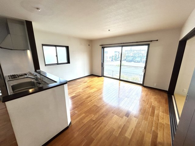 神戸市西区白水１丁目戸建の居間・リビング