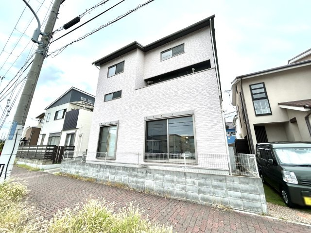 神戸市西区白水１丁目戸建の前面道路含む現地写真