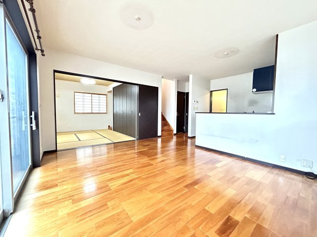 神戸市西区白水１丁目戸建の居間・リビング