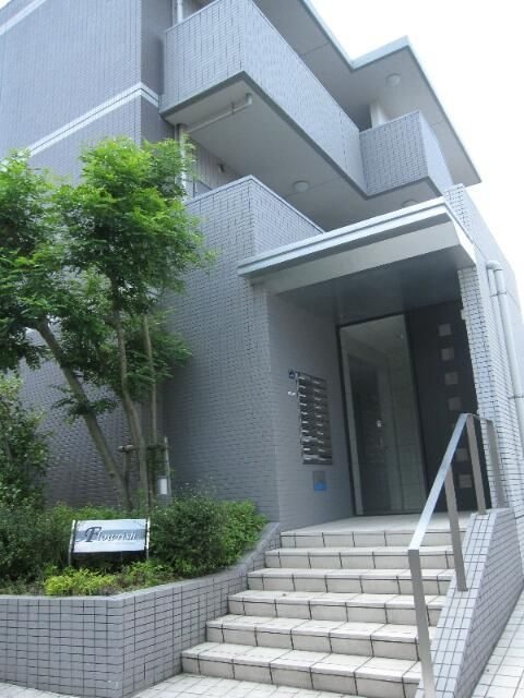 フローリッシュ（東京）のエントランス