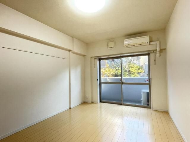 フローリッシュ（東京）の居間・リビング