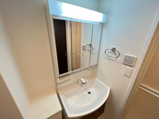 レコルト住吉の洗面所|洗髪洗面化粧台