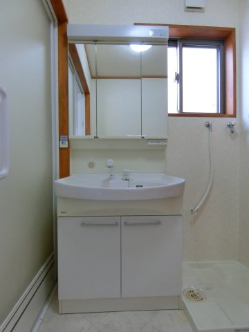 皆生4丁目中古物件の独立洗面台