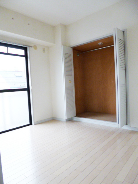 ピュアライトヒルズ２の洋室