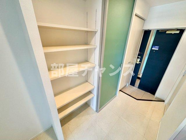 aLATO丸の内(旧レジディア丸の内)の玄関