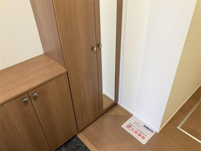 メゾン　シャルムの玄関