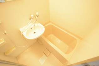 シンプルな浴室です！