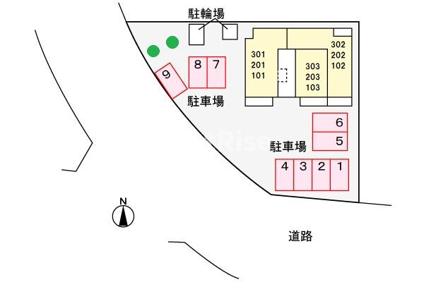 ファー　ビヨンド　Ⅲの駐車場|駐車場