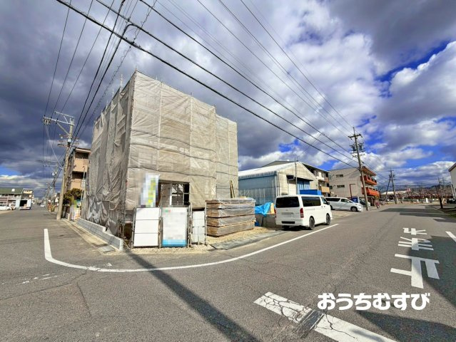 春日井市中切町(全3棟)B号棟の前面道路含む現地写真