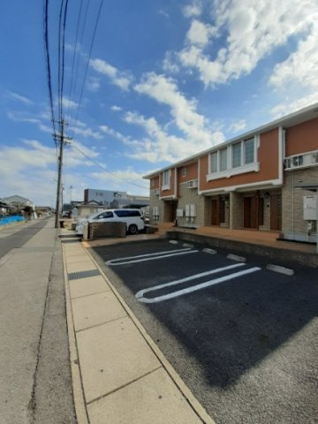 ネオジョウワＨ　Ⅱの駐車場