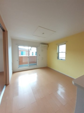 ネオジョウワＨ　Ⅱの居間・リビング