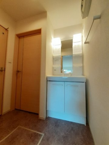 ネオジョウワＨ　Ⅱの洗面所