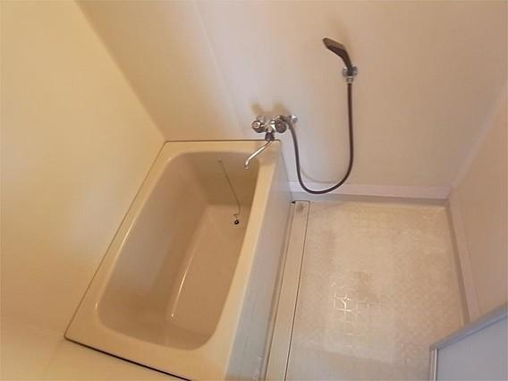 ヴィラコート深江の浴室