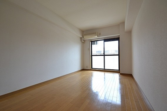 ハイツグレースの居間・リビング