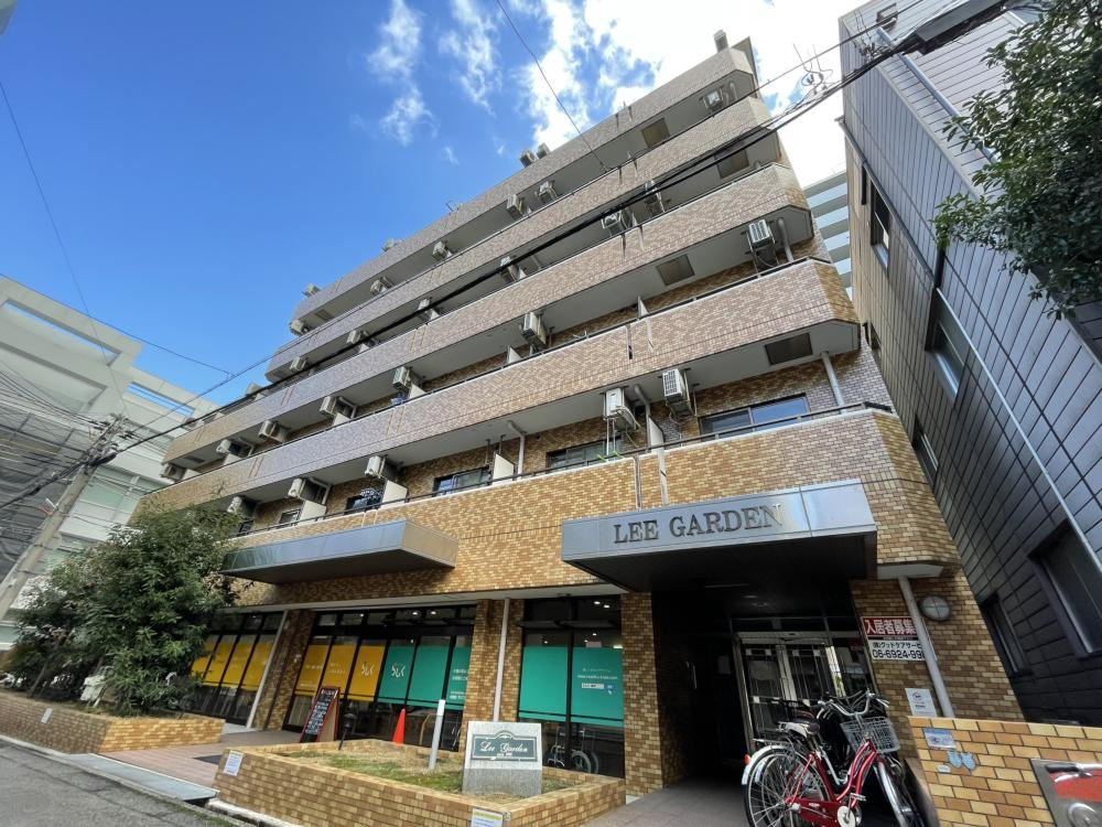リーガーデンの外観