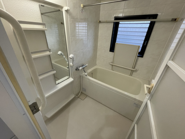 プレステージ灘新在家3の浴室