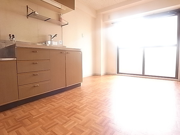 クロワートル六甲の居間・リビング