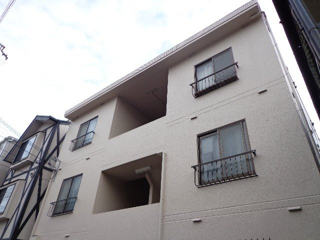 俊成マンションの外観