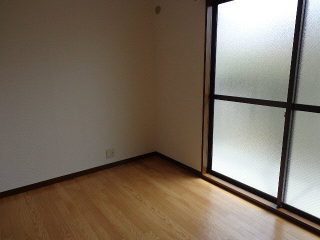 俊成マンションの居間・リビング