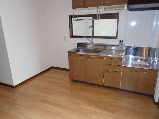 俊成マンションの居間・リビング