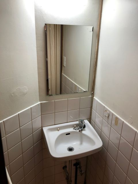 マンション難波の洗面所