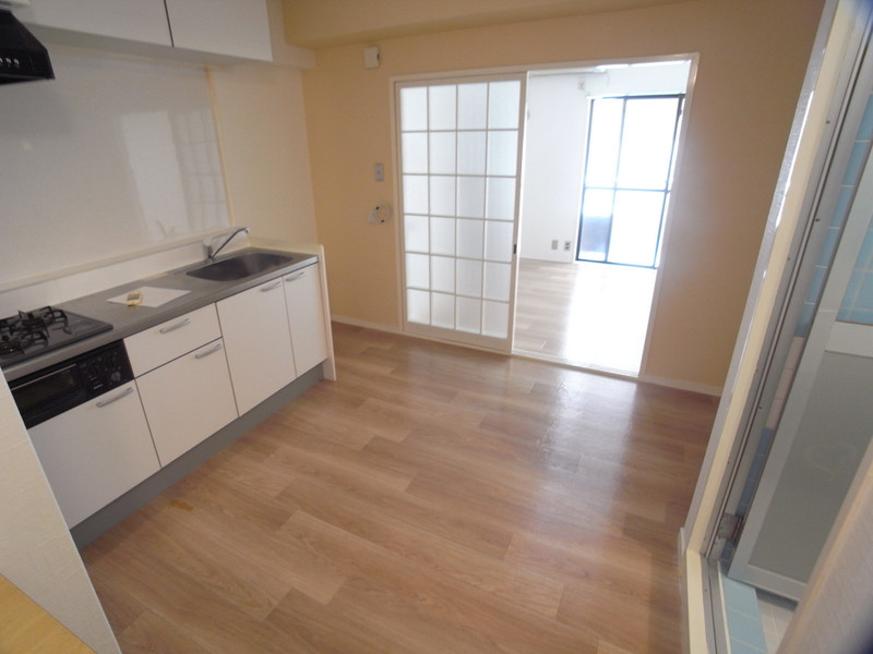 鯉川マンションの居間・リビング